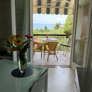 https://elena-bardolino.hotelinveneto.com
