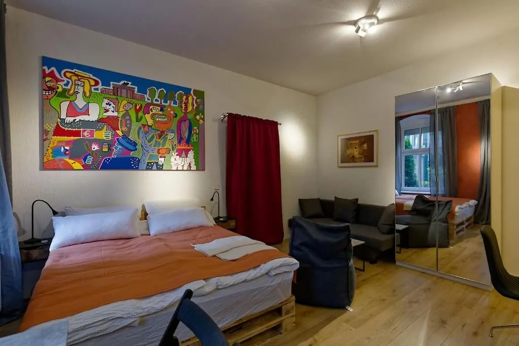 Wohnung 3 Neben Warschauer Platz Und Spree Berlin 0*,  Deutschland